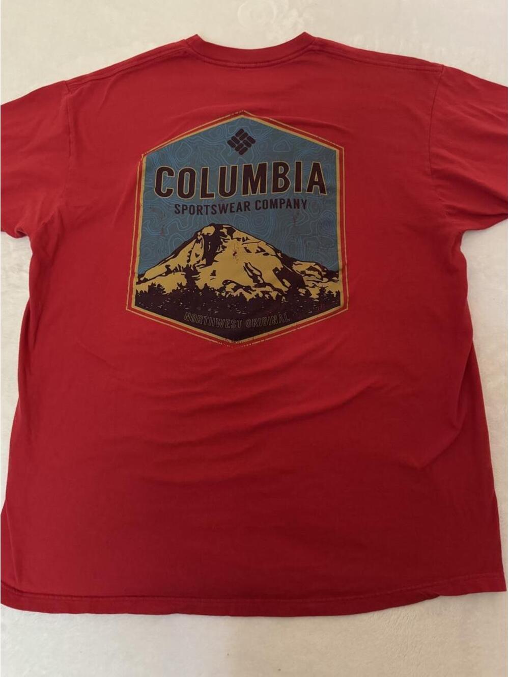 Columbia Sportswear Mountain Graphic T-Shirt Red Gorpcore size xl [COPY]